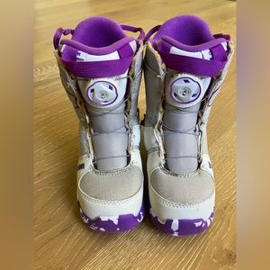 Burton snowboard boots - Grom BOA